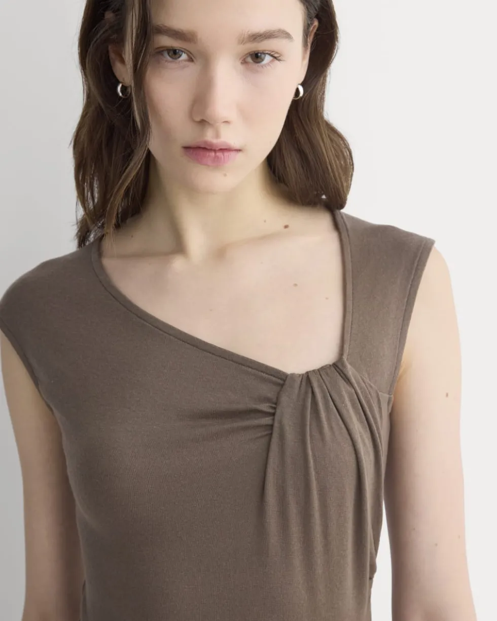 Asymmetrical Top in Butterluxe