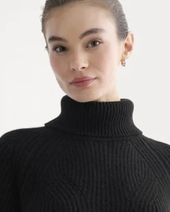 Cocoon Turtleneck in Wool Cashmere