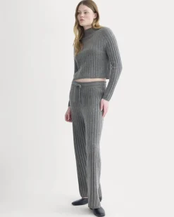 Funnel-Neck Cropped Sweater in Wool Cashmere