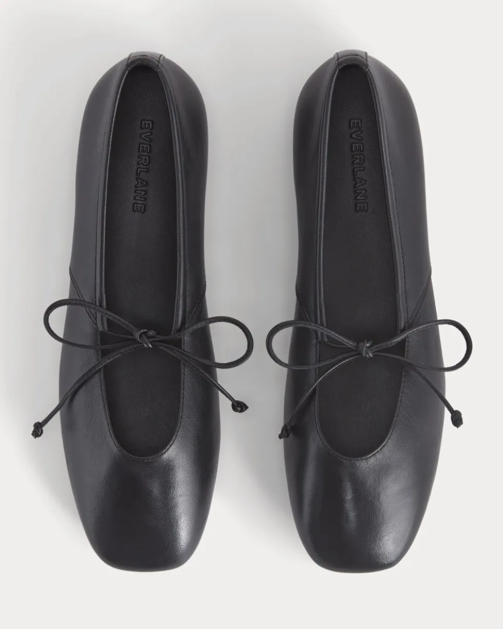 Leather Keyhole Flat