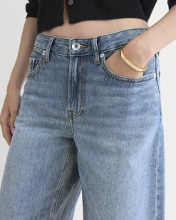 Loose Curve Jean