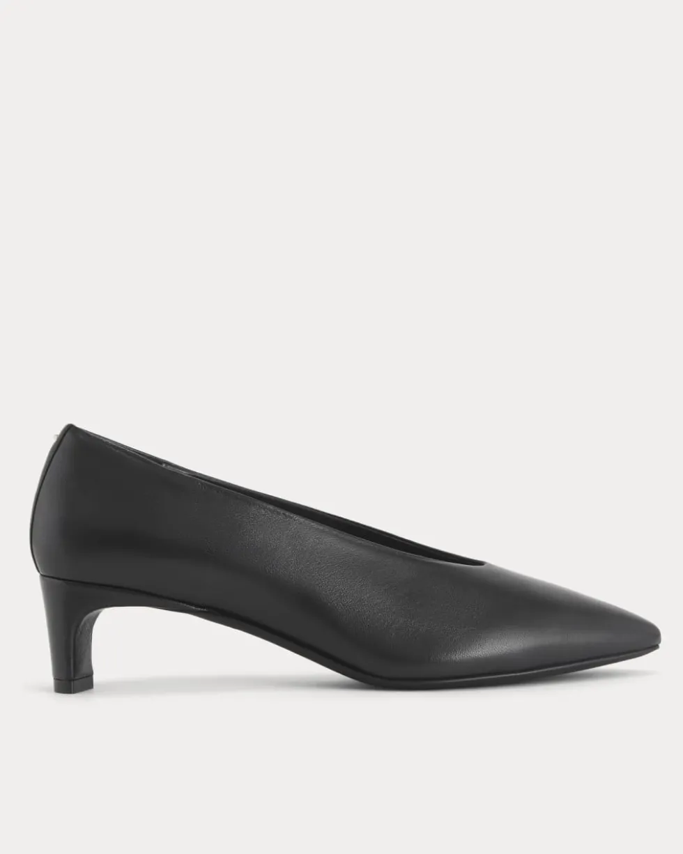 Made in Italy Almond-Toe Pump