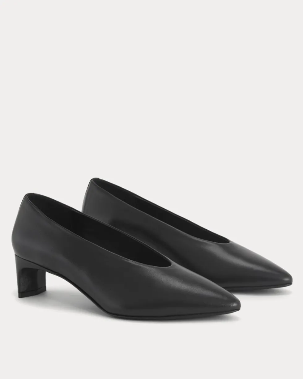 Made in Italy Almond-Toe Pump