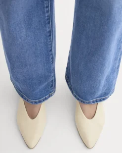 Made in Italy Almond-Toe Pump