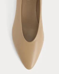 Made in Italy Almond-Toe Pump