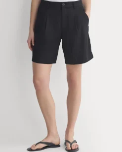 Tailored A-Line Short
