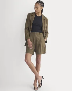 Tailored A-Line Short