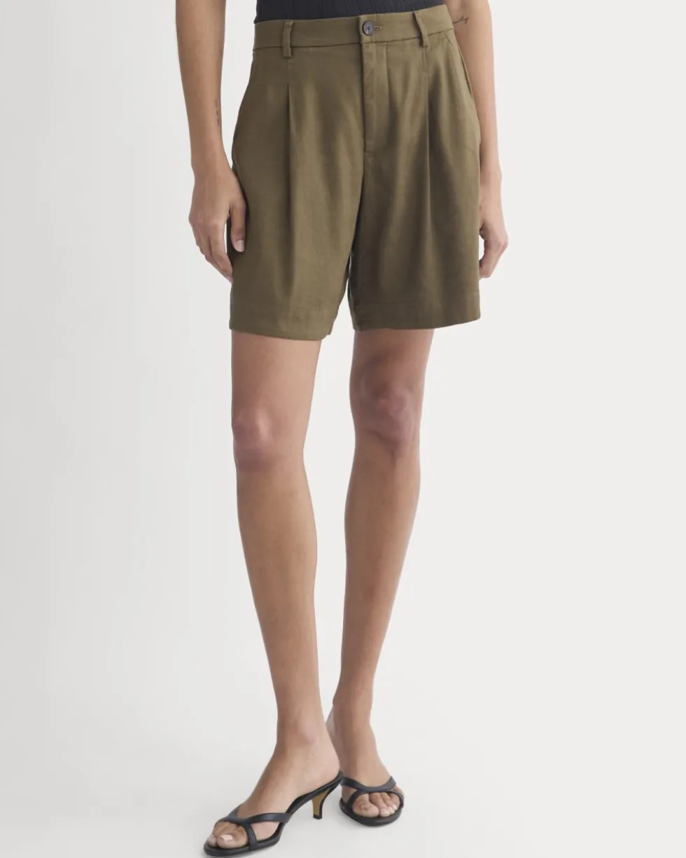 Tailored A-Line Short