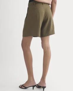 Tailored A-Line Short