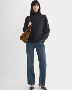 The Boxy Turtleneck in Cashmere