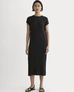 The Column Dress in Cotton Linen