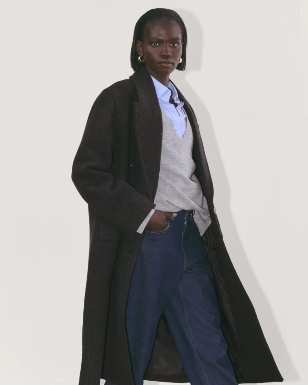 The Double-Breasted Coat in Wool