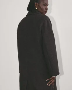 The Double-Breasted Coat in Wool