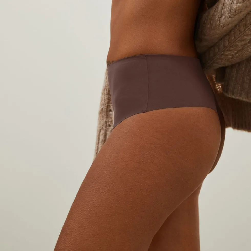 The Invisible High-Rise Thong