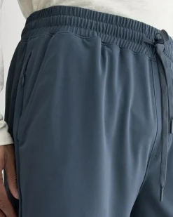 The Off-Duty Tech Short