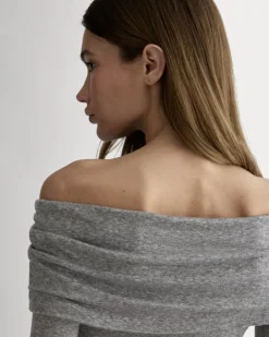 The Off-the-Shoulder Top in Butterluxe