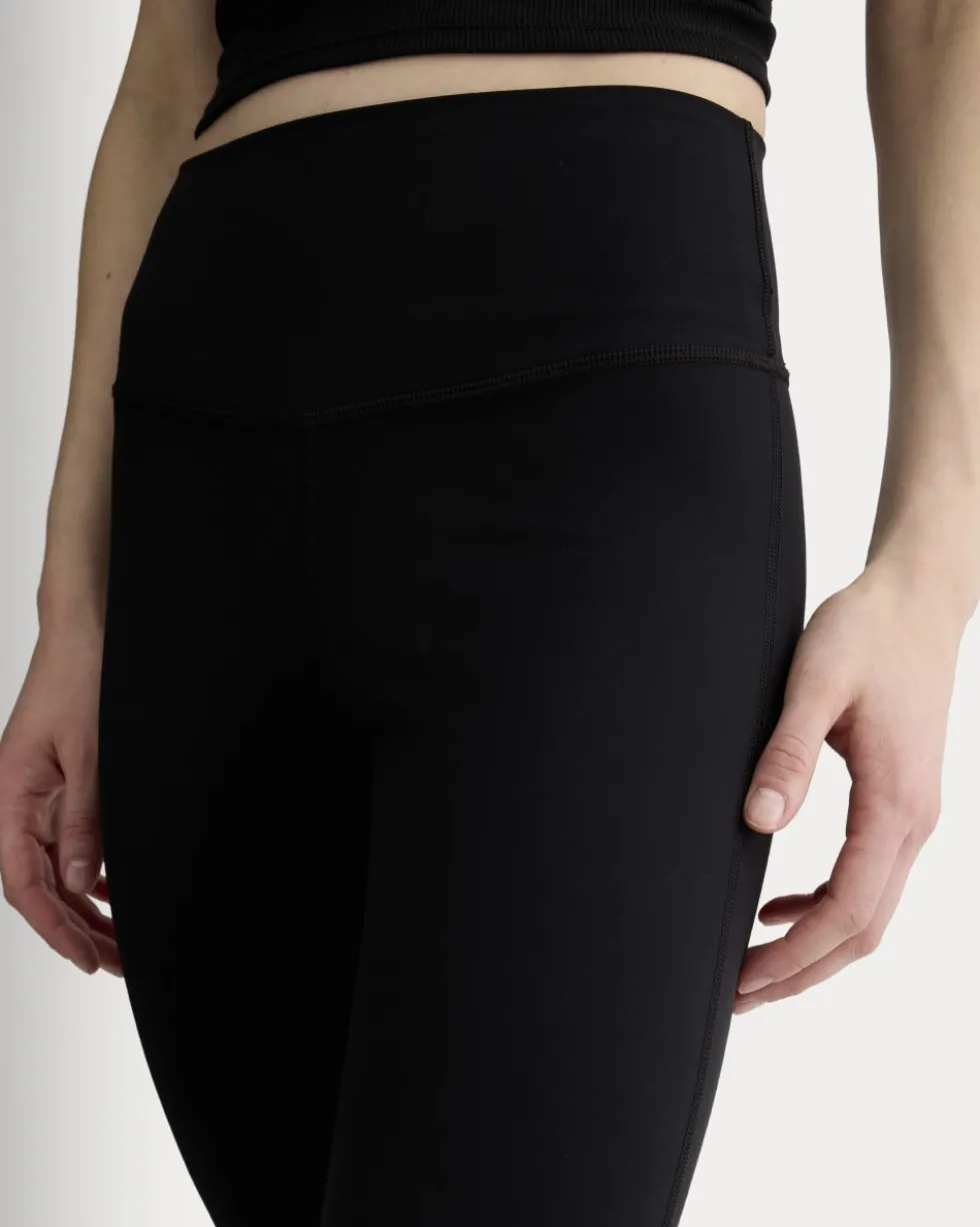 The Perform Flare Legging