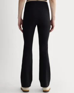 The Perform Flare Legging