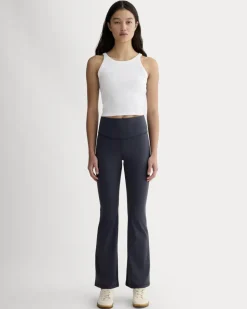The Perform Flare Legging
