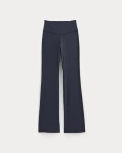 The Perform Flare Legging