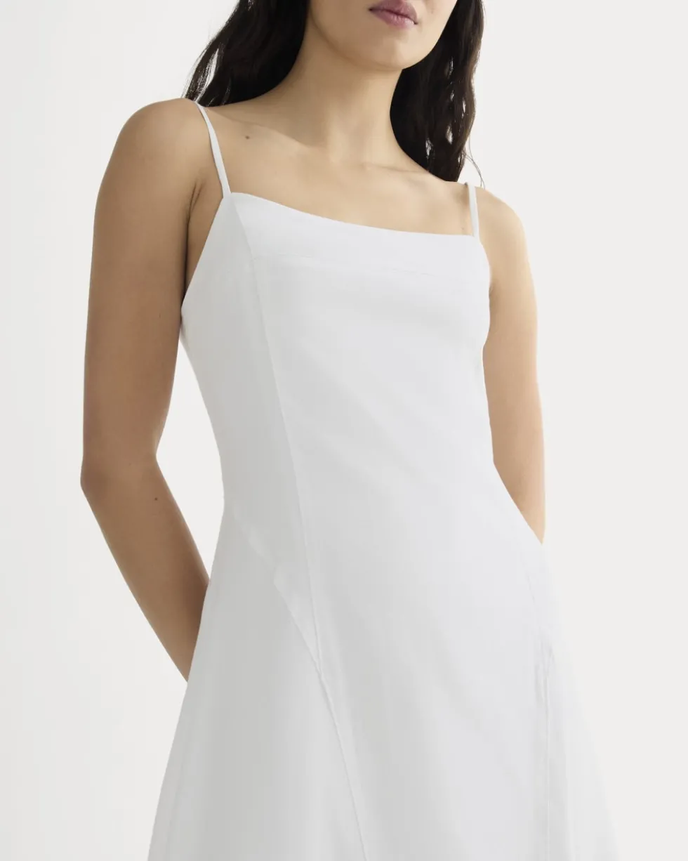 The Seamed Dress in Stretch Linen