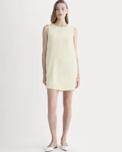 The Shift Dress in Stretch Linen