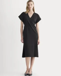 The Tie-Back Dress in Stretch Linen